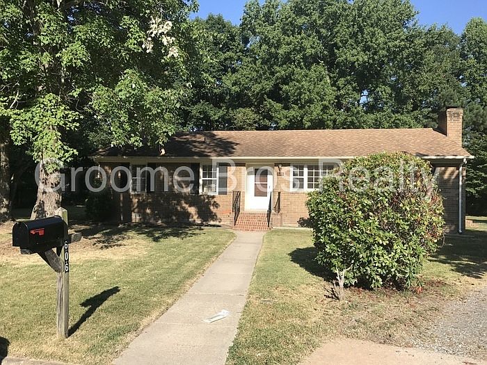 1st image of 606 Summer Ct
