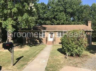 606 Summer Ct, Henrico, VA 23075