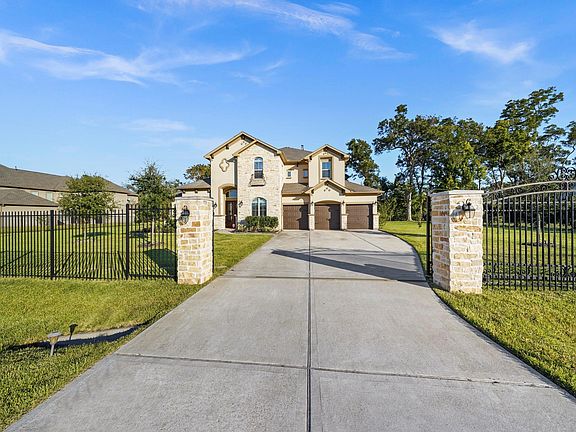 3rd image of 4626 Beekman Dr