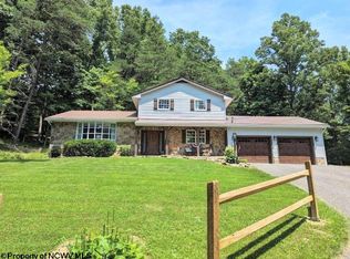 288 Dean Dr, Fairmont, WV 26554