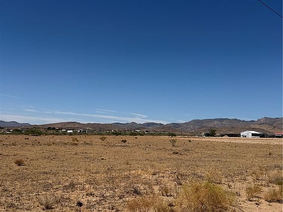 4th image of 331-16-009 Calle Chavez