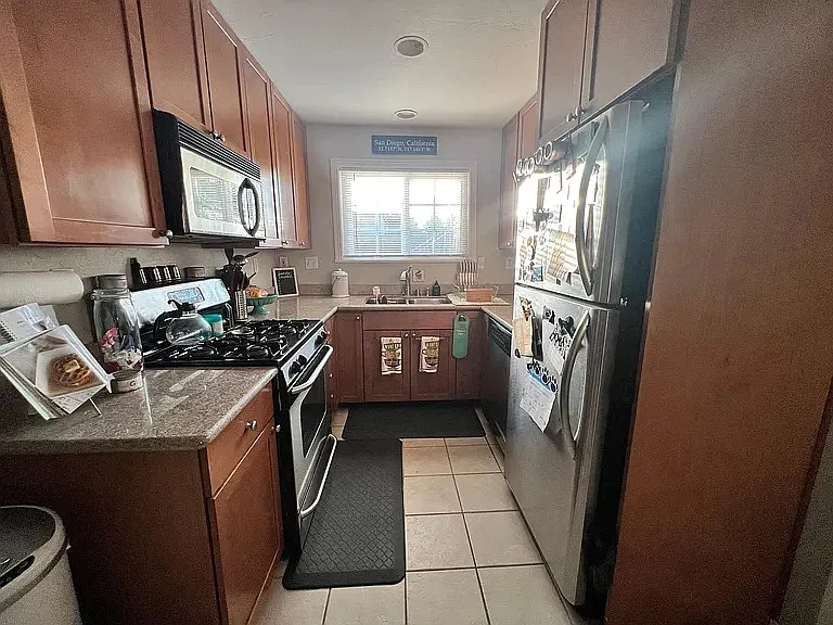 839 Sapphire St #2 — Photo 6