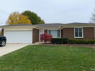 43219 Saal Rd, Sterling Heights, MI 48313