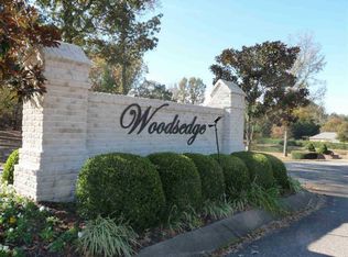 230 Woods Edge Dr, Succasunna, NJ 07876