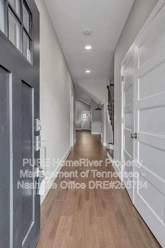 4 bed, 3.0 bath, 1871 sqft, $2,690 — Photo 4