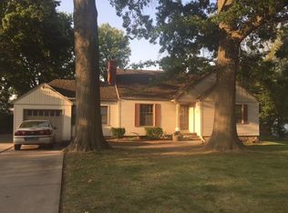 9620 E 32nd St S, Independence, MO 64052