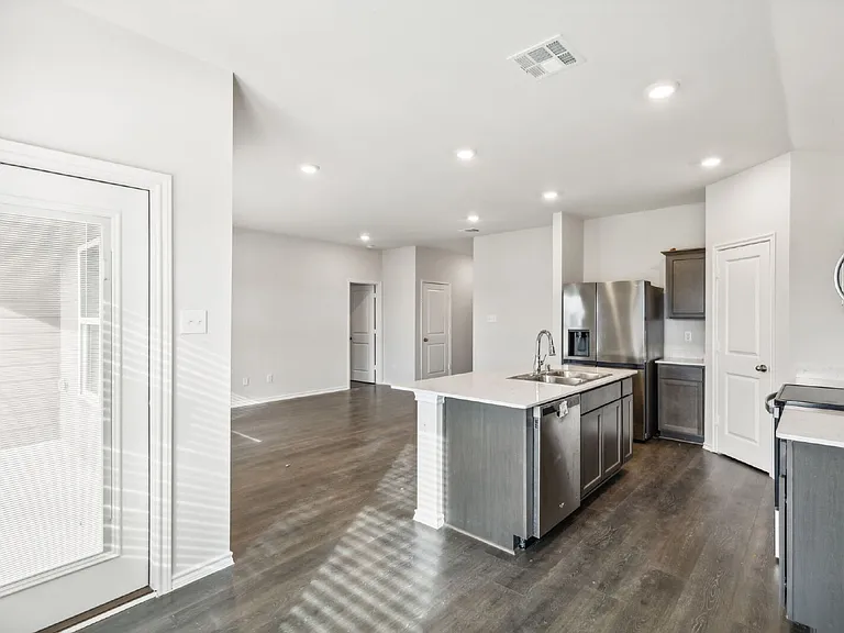 606 Wrangler Dr — Photo 8