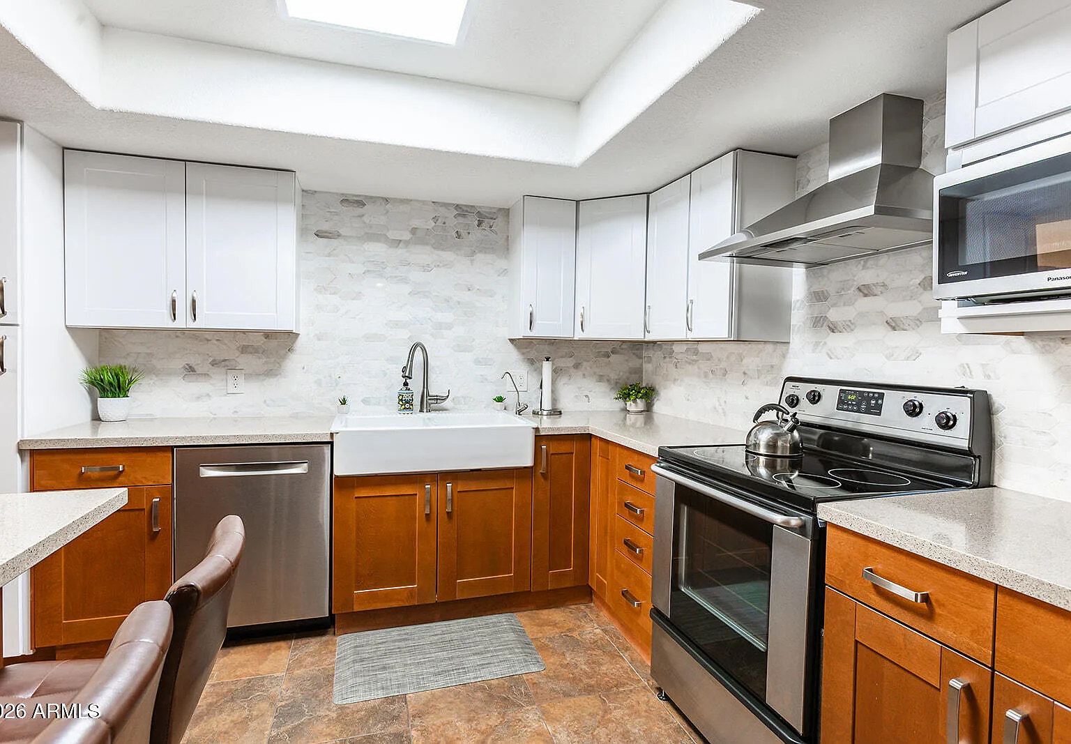 2 bed, 2.0 bath, 1200 sqft, $2,000 — Photo 1