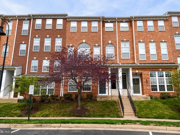 15212 Rosemont Manor Dr, Haymarket, VA 20169