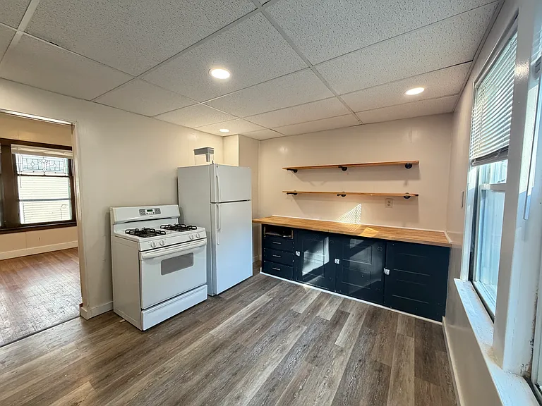 92 Alsace Ave #2 — Photo 11
