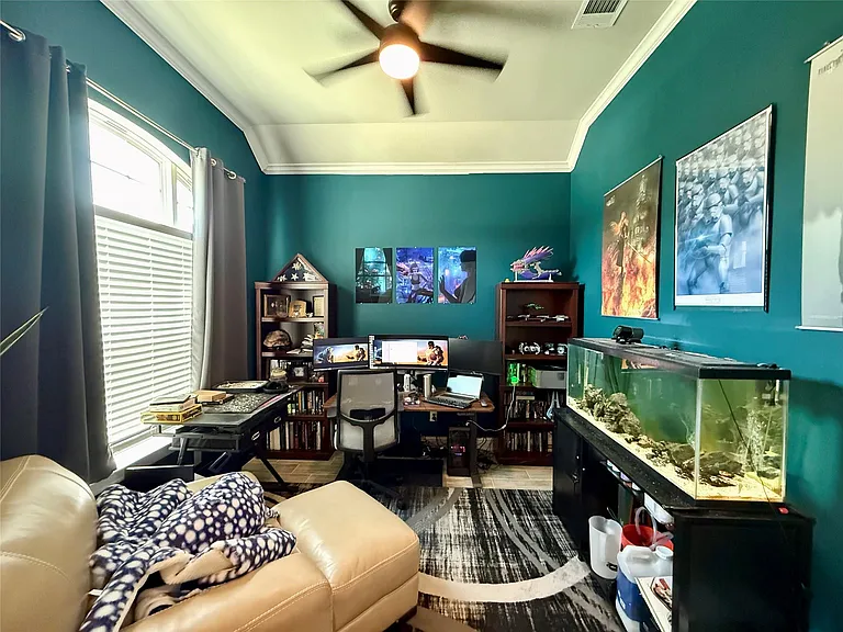 6804 Covina Ln — Photo 3