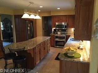 2nd image of 1055 Darrell Dr NE