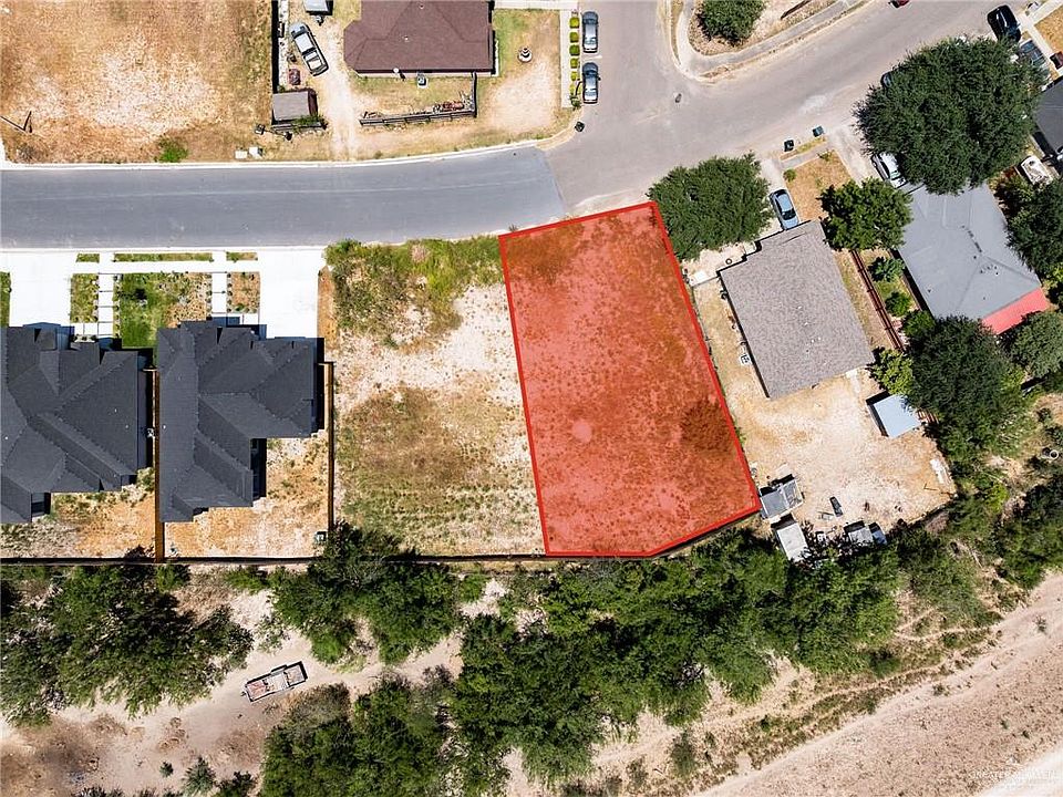 2nd image of 604 Makayla Dr