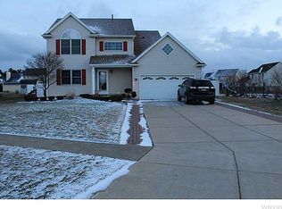 33 Sagebrush Ln, Lancaster, NY