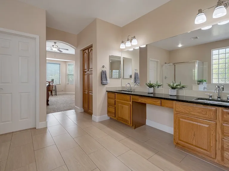 21987 N Balboa Dr — Photo 25