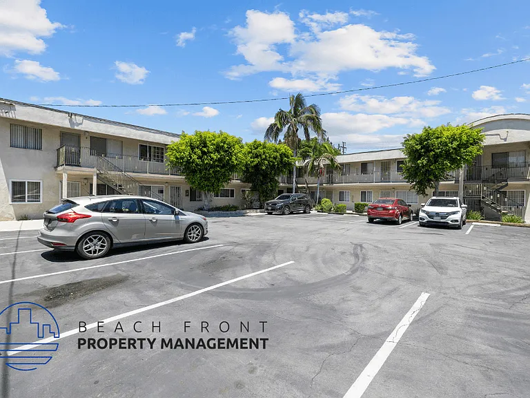 2135 Santa Fe Ave — Photo 8