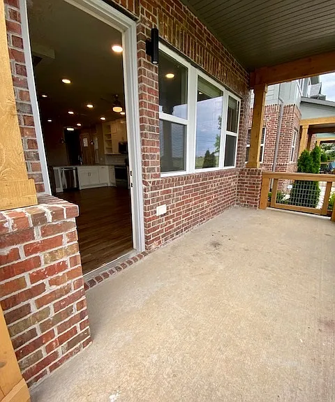 1701 W Deane St — Photo 2