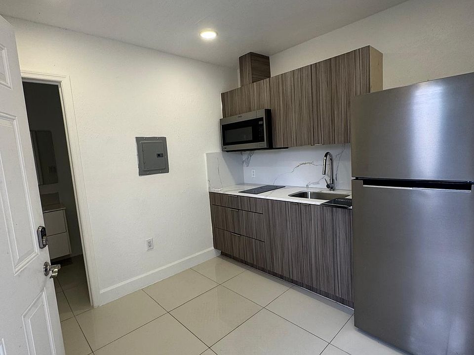 1st image of 26610 SW 136th Ave #1