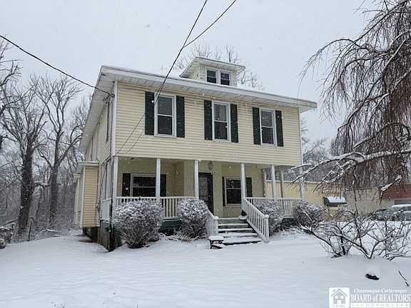 2nd image of 821 Central Ave
