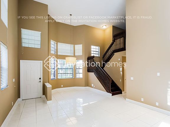 4th image of 10451 NW 12th Ct