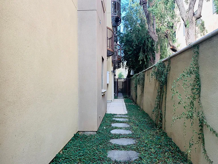168 S Sierra Madre Blvd #117 — Photo 21