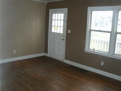 5th image of 4412 Roosevelt Blvd