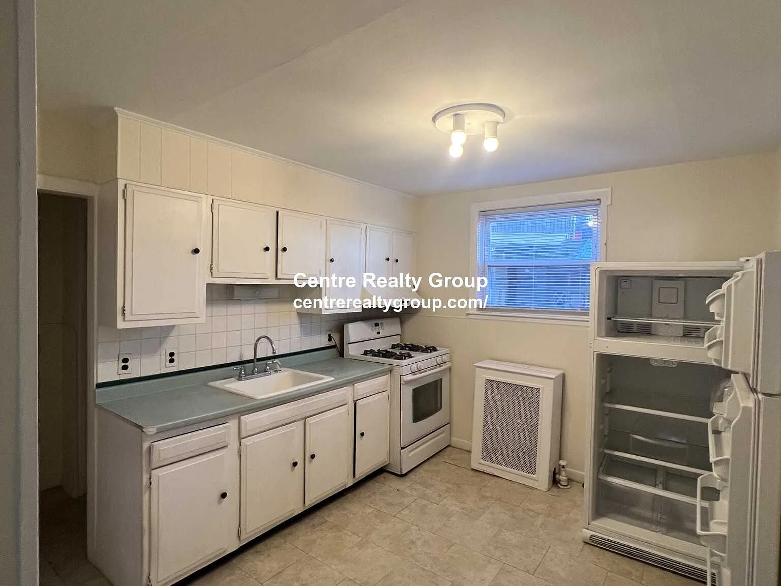 3 bed, $2,900 — Photo 3