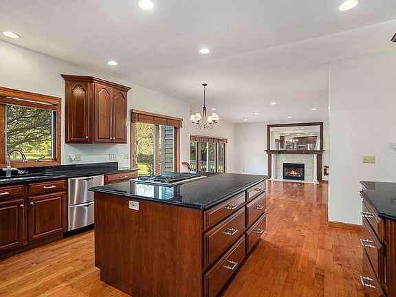 4th image of 244 Minges Hills Dr
