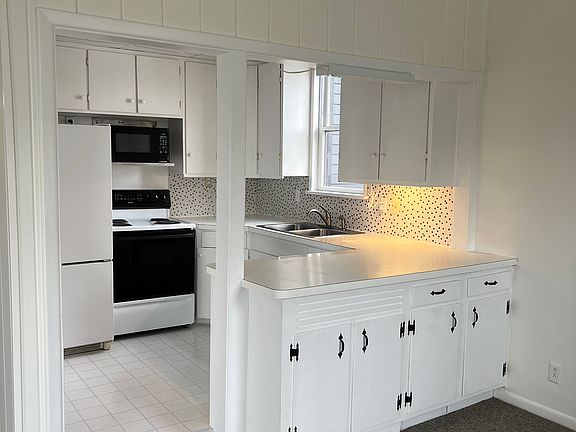 4th image of 122 W Penn St #1/2