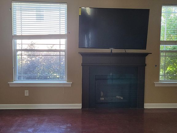 3rd image of 111 Waterlynn Club Dr