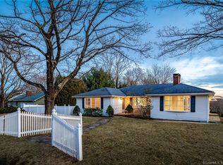 39 Fox Hill Dr, Vernon, CT 06066