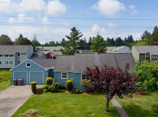 135 SW 2nd St, Warrenton, OR 97146