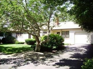26 Surrey Ln, East Falmouth, MA 02536
