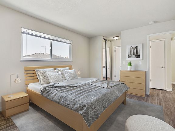 3rd image of 3801 Blackford Ave #23
