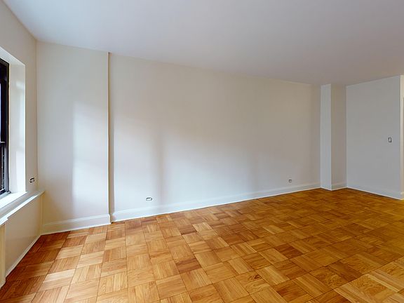 3rd image of 412 E 55th St APT 7B