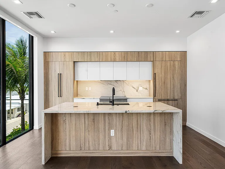 11505 Old Ocean Blvd — Photo 10