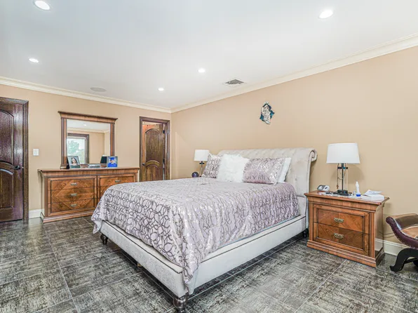 14 Walnut Place image 41 of 47