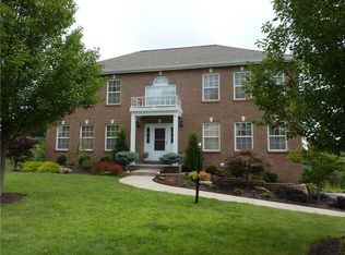 1512 Laurel Ridge Dr, Crescent, PA 15046