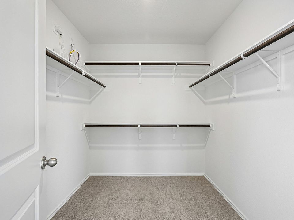 Primary Bedroom Closet