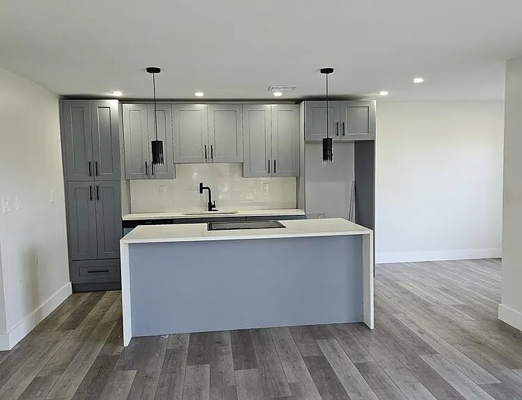 4164 Inverrary Dr #102 — Photo 2