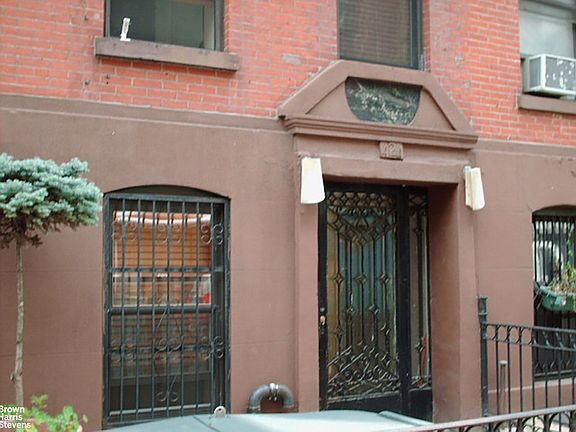 3rd image of 424 E 120th St APT 3