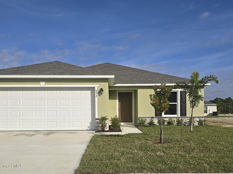 1st image of 972 SW Richmond Cir SW