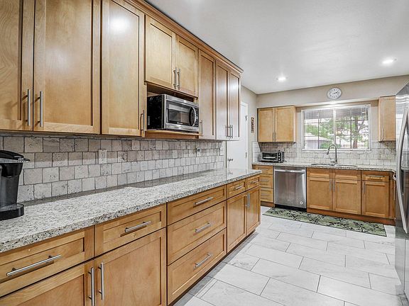 2nd image of 10422 W Sierra Dawn Dr
