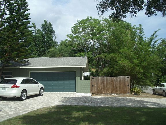 2 car garage w/extra storage