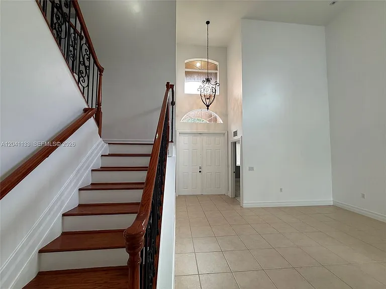 1926 SE 23rd Ct #1926 — Photo 9