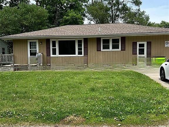 3rd image of 205 SE 16th St