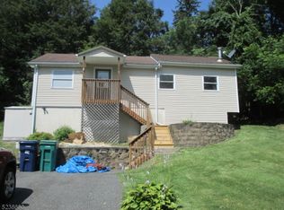 259 Wawayanda Rd, Highland Lakes, NJ 07422