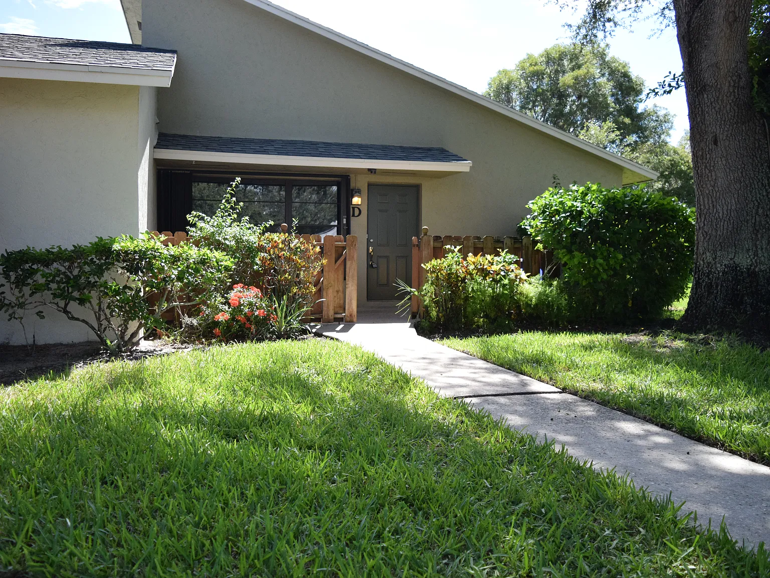 2 bed, 1102 sqft, $2,195 — Photo 3