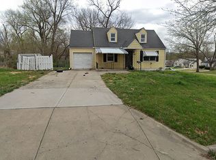 4017 Vineyard Rd, Kansas City, MO 64130
