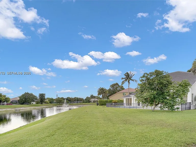 22281 Tupelo Pl — Photo 31